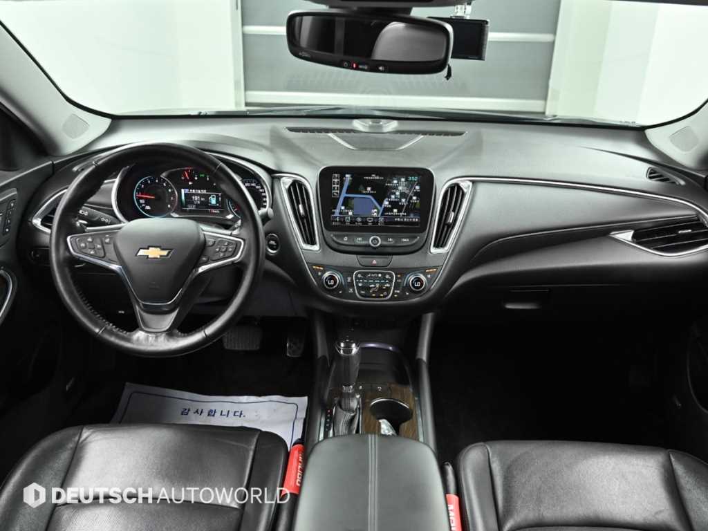 Chevrolet Malibu - Vista 7