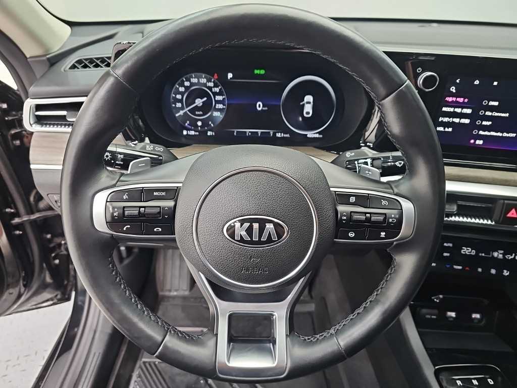 KIA K5 - Vista 9