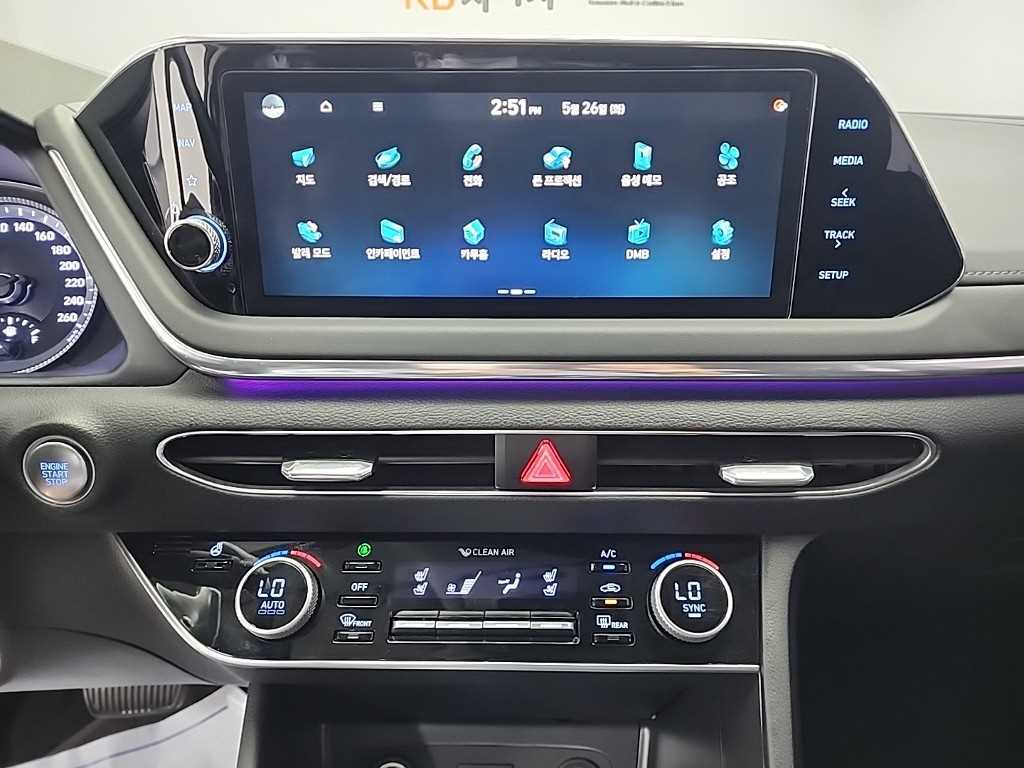 HYUNDAI Sonata - Vista 10