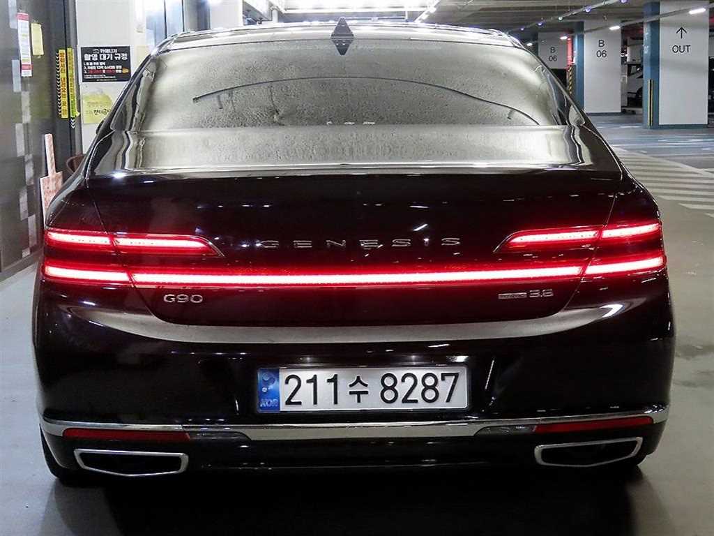 Genesis G90 - Vista 5
