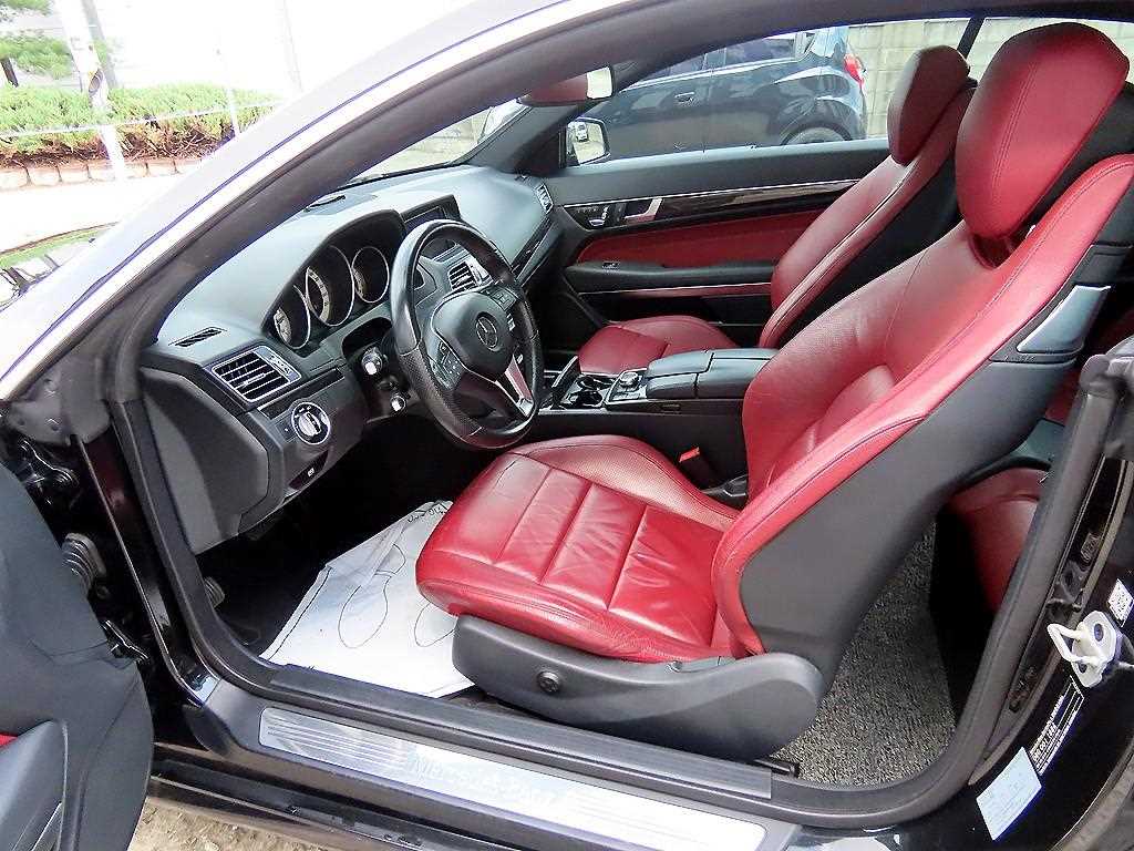 Mercedes Benz E class - Vista 5