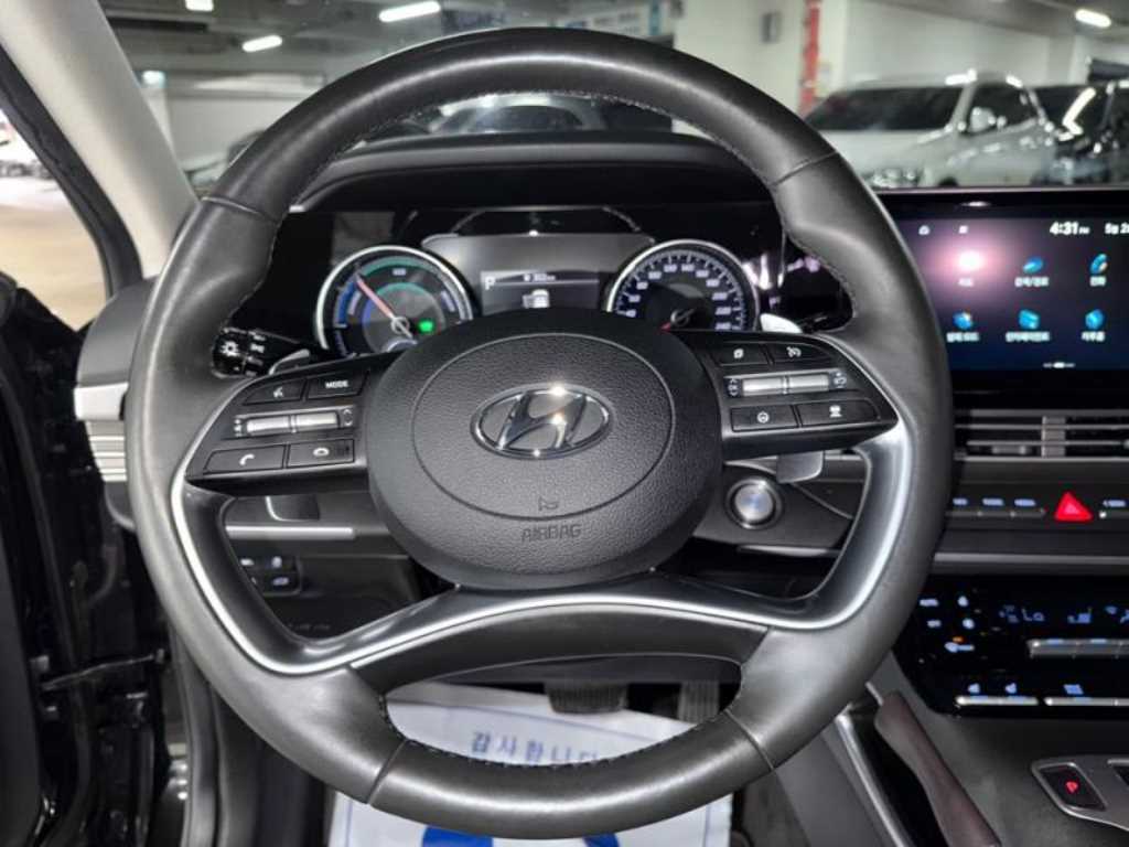HYUNDAI Grandeur - Vista 8