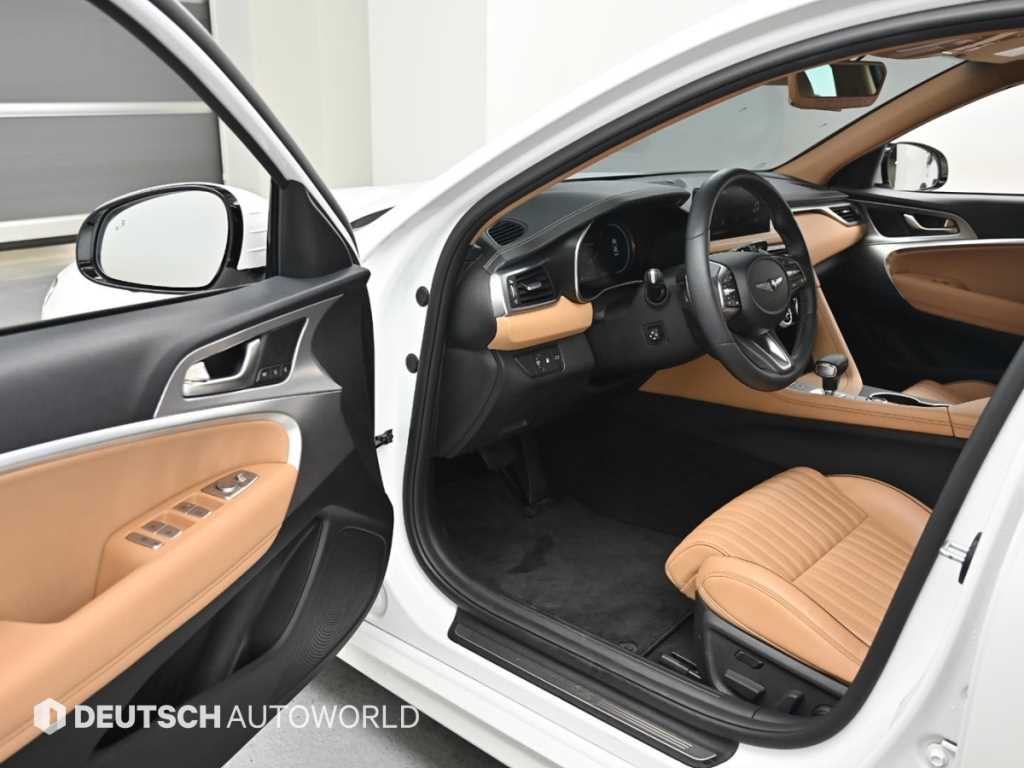 Genesis G70 - Vista 11