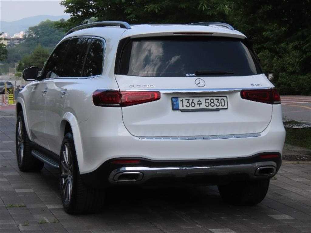 Mercedes Benz GLS Class - Vista 4