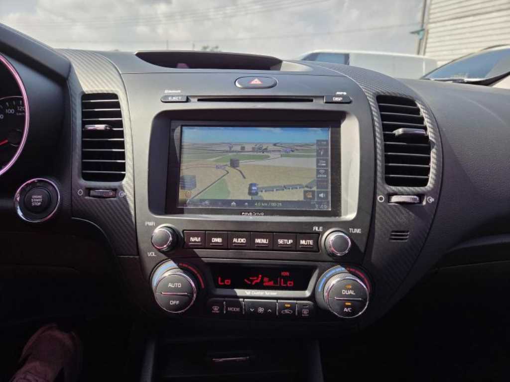 KIA K3 - Vista 9