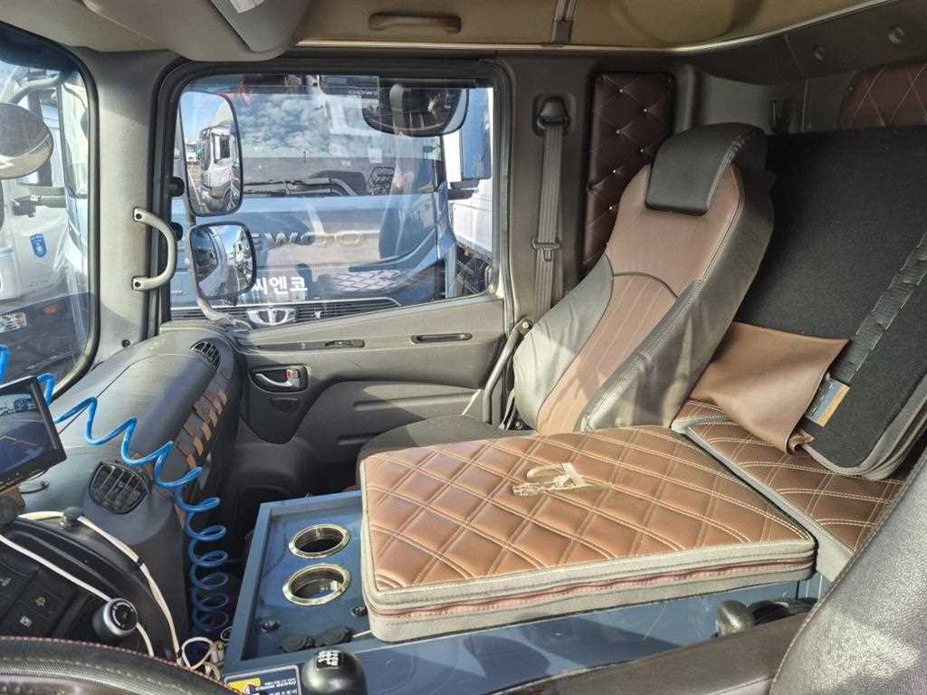 medium and large cargo Cargo - Vista 12