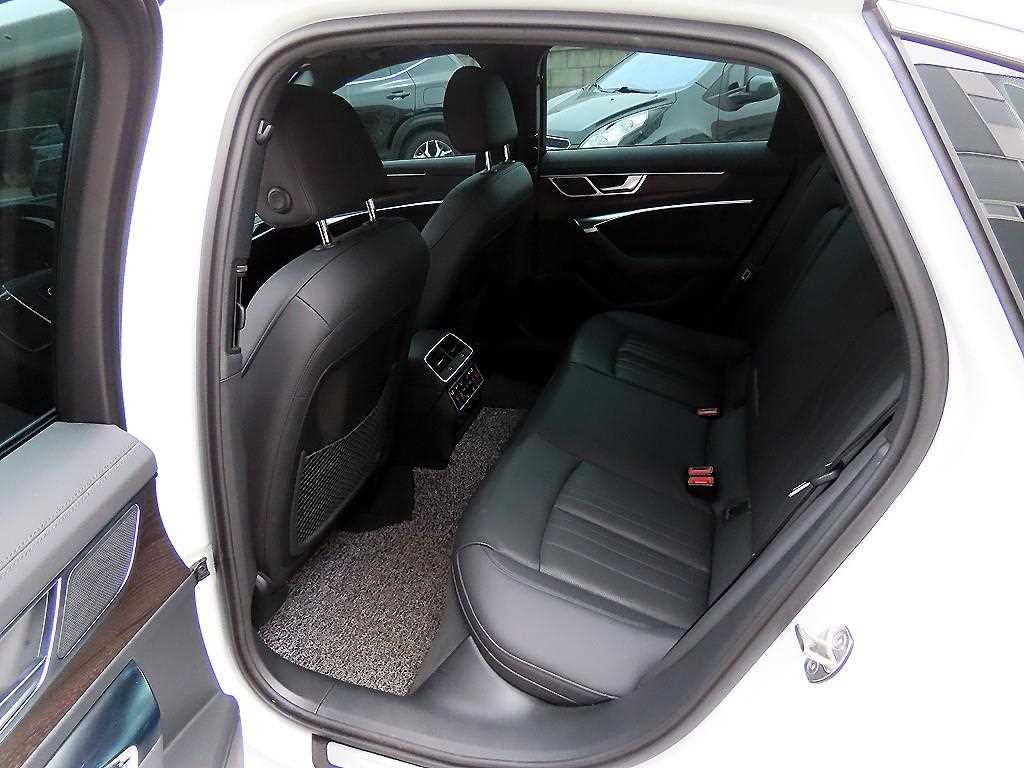 Audi A6 - Vista 6