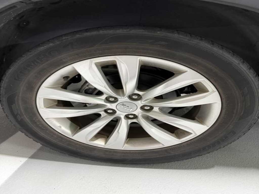 KIA Sorento - Vista 12