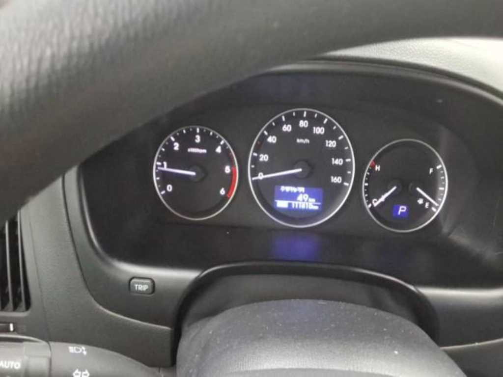 HYUNDAI Starex - Vista 8