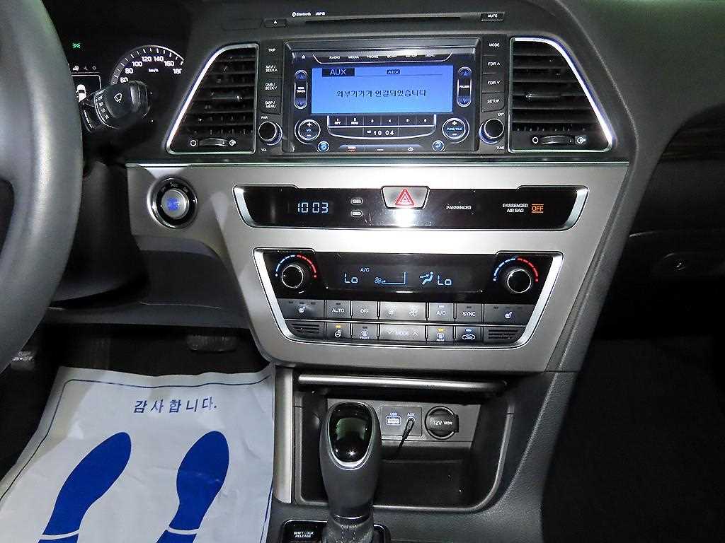 HYUNDAI Sonata - Vista 11