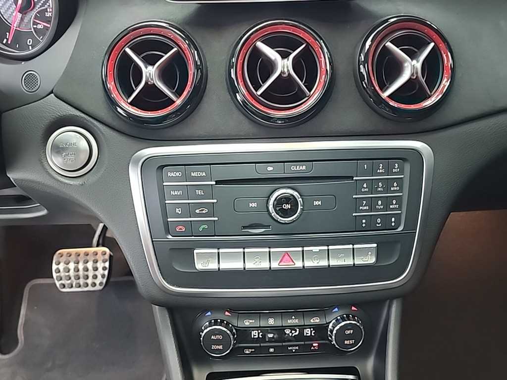 Mercedes Benz CLA Class - Vista 10