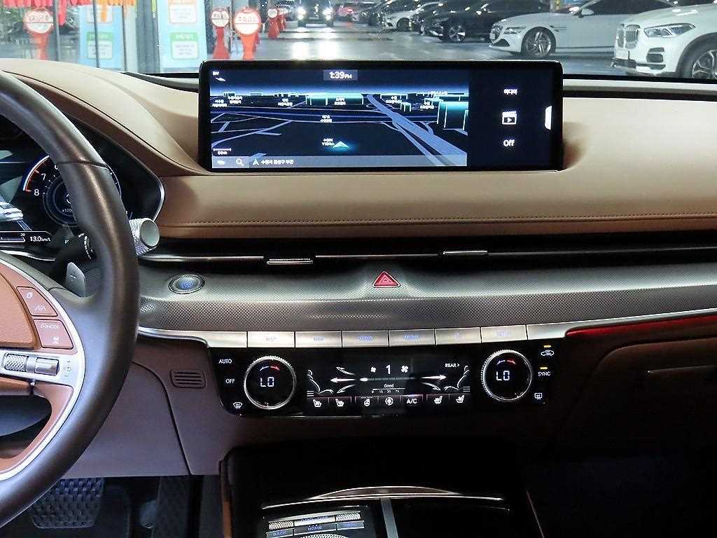 Genesis G80 - Vista 12
