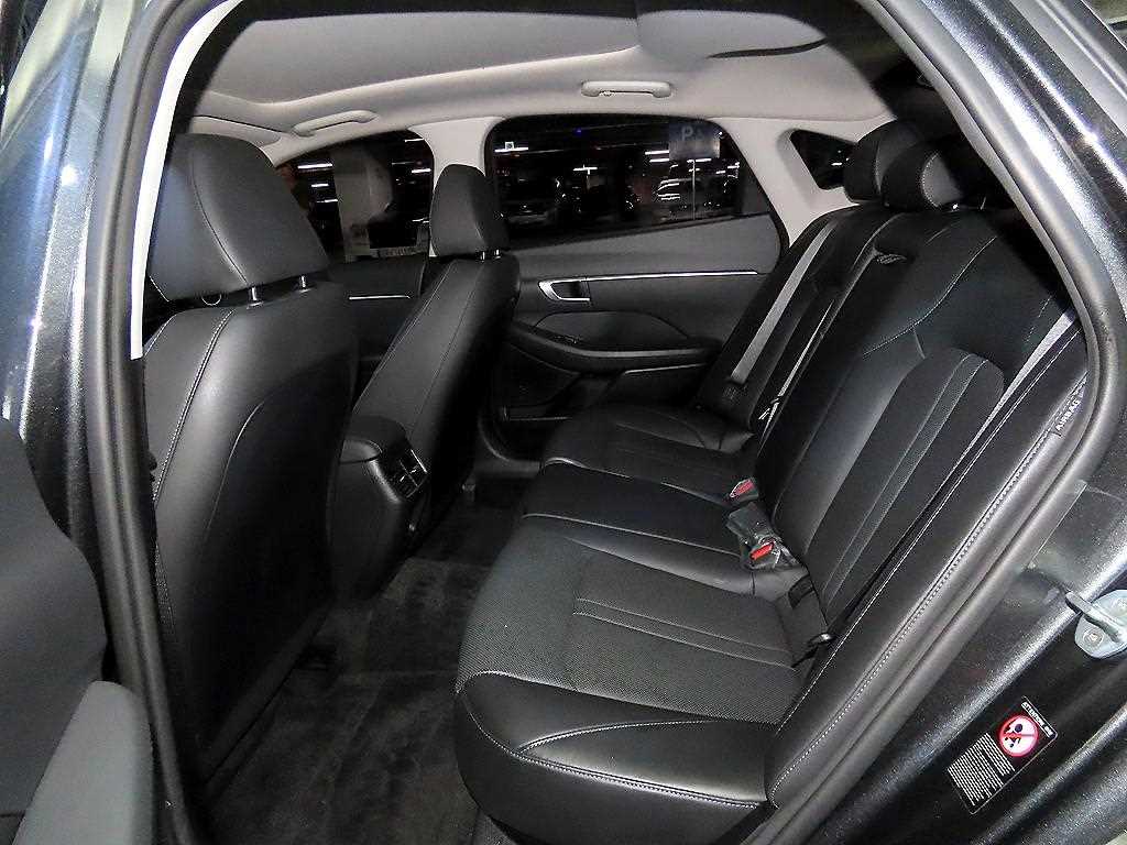 HYUNDAI Sonata - Vista 7