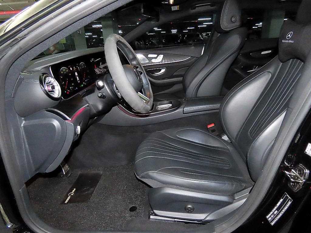 Mercedes Benz CLS Class - Vista 6