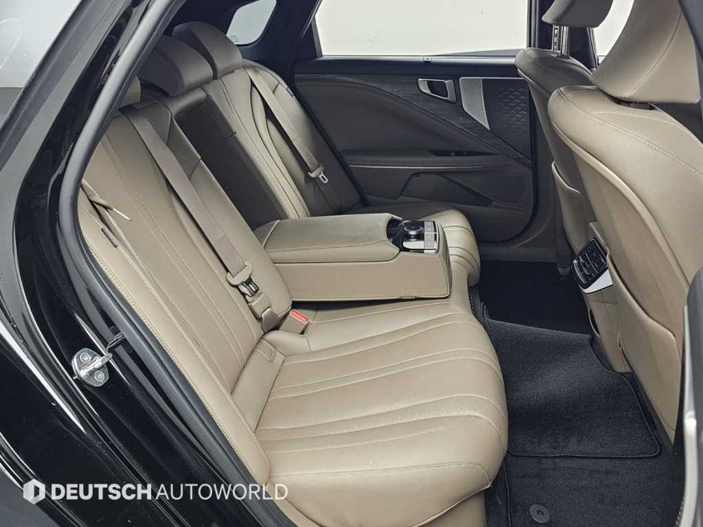 KIA K8 - Vista 12