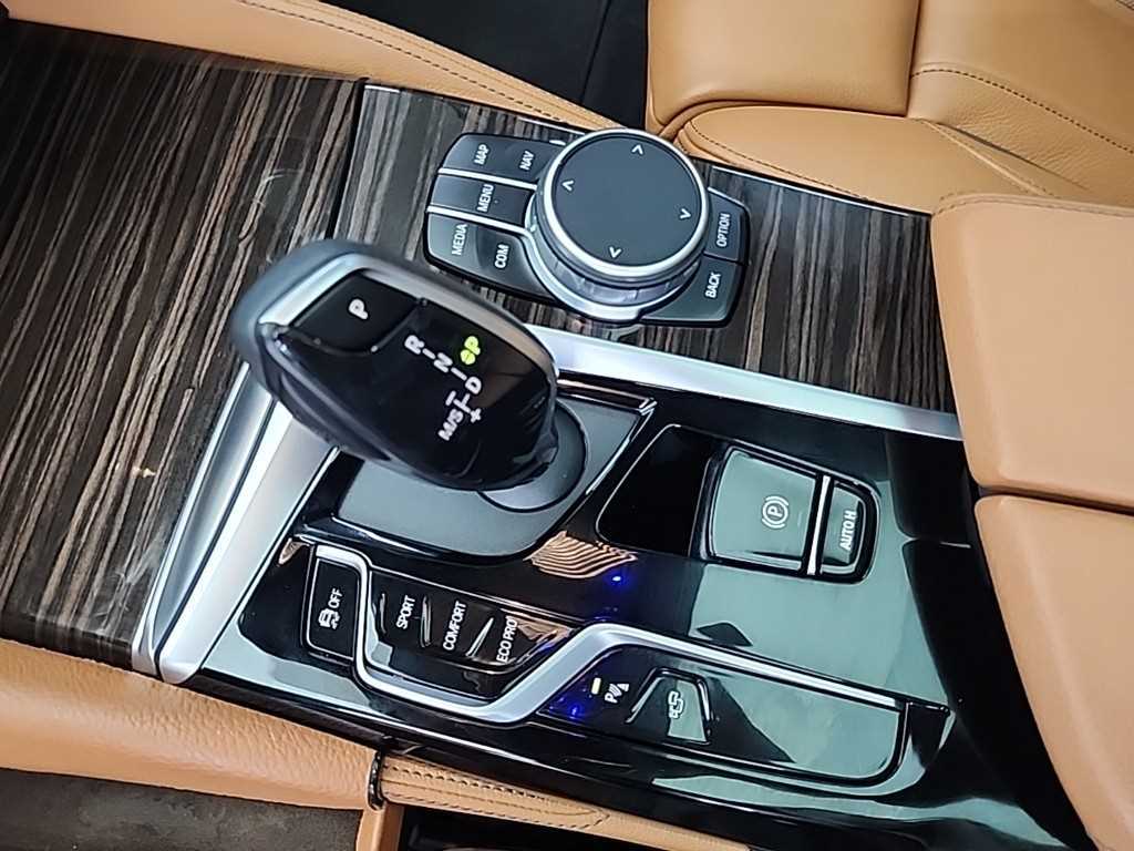 BMW 5 Series - Vista 8
