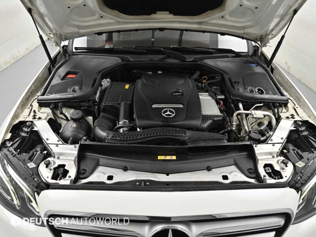 Mercedes Benz E class - Vista 6