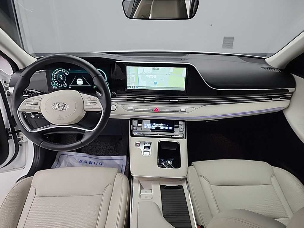 HYUNDAI Grandeur - Vista 7