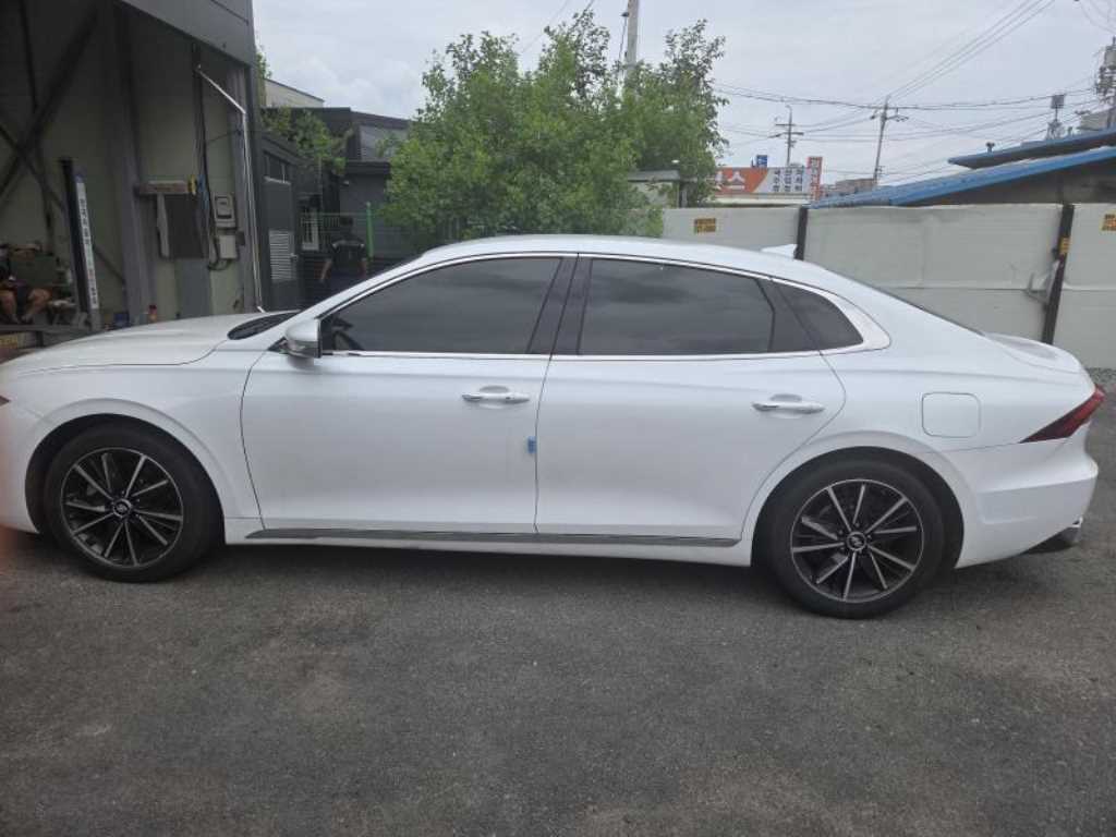 HYUNDAI Grandeur - Vista 3