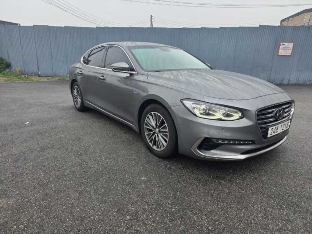 HYUNDAI Grandeur - Vista 2