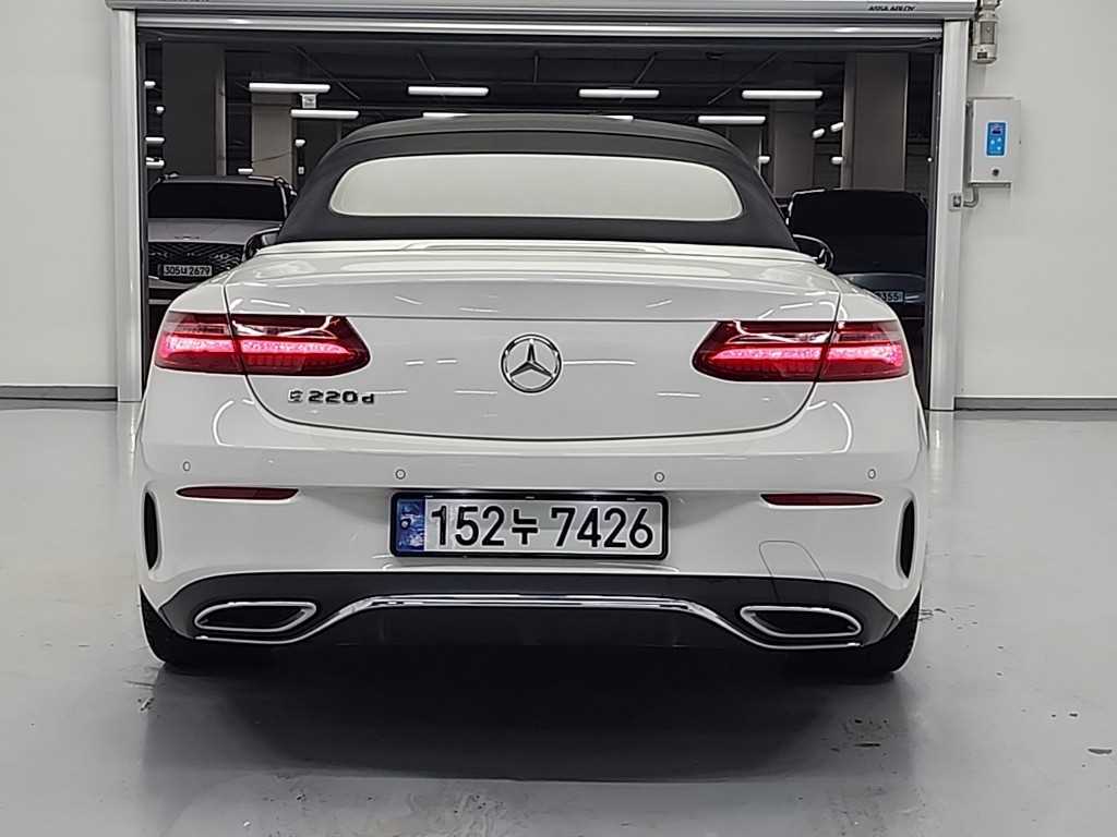 Mercedes Benz E class - Vista 4