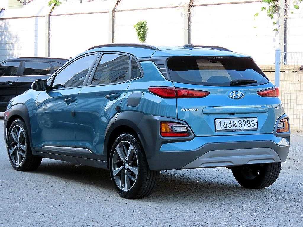 HYUNDAI Kona - Vista 3