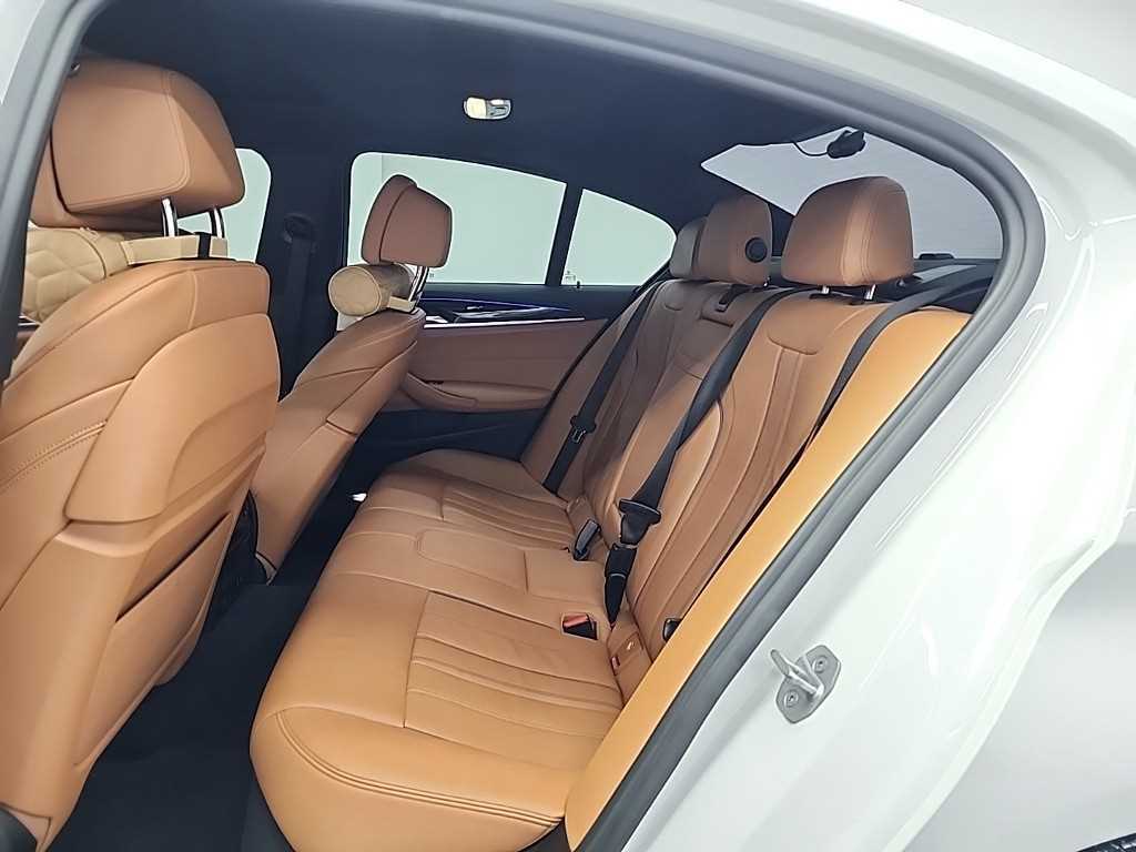 BMW 5 Series - Vista 12