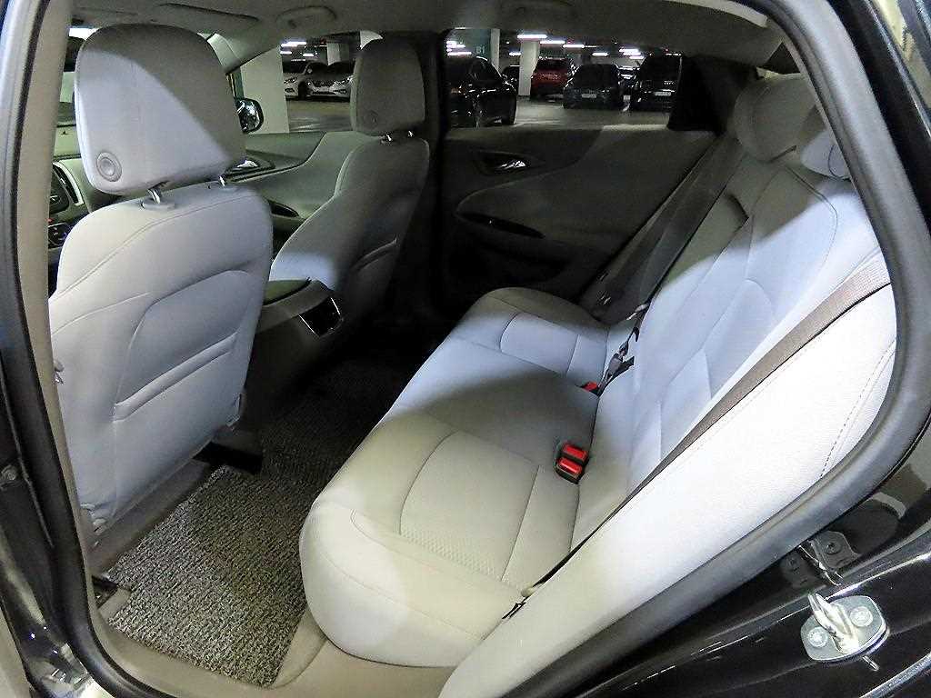 Chevrolet Malibu - Vista 7
