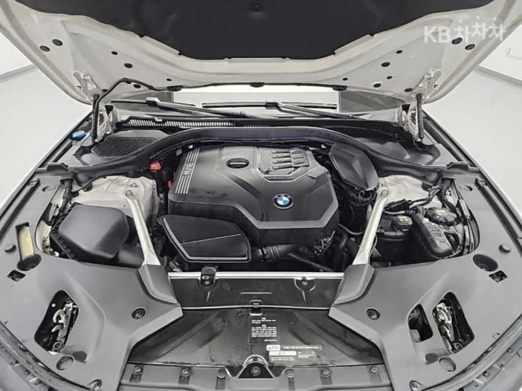 BMW 5 Series - Vista 6