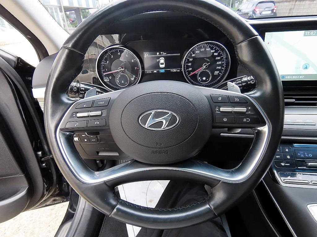 HYUNDAI Grandeur - Vista 8