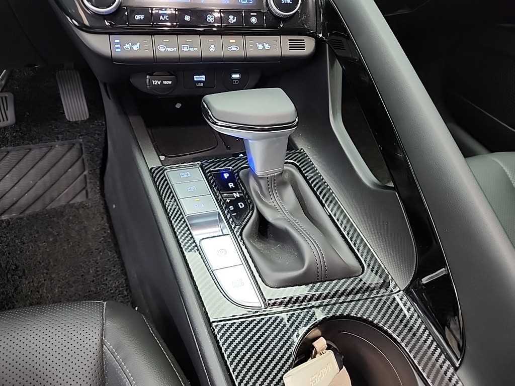 HYUNDAI Avante - Vista 8