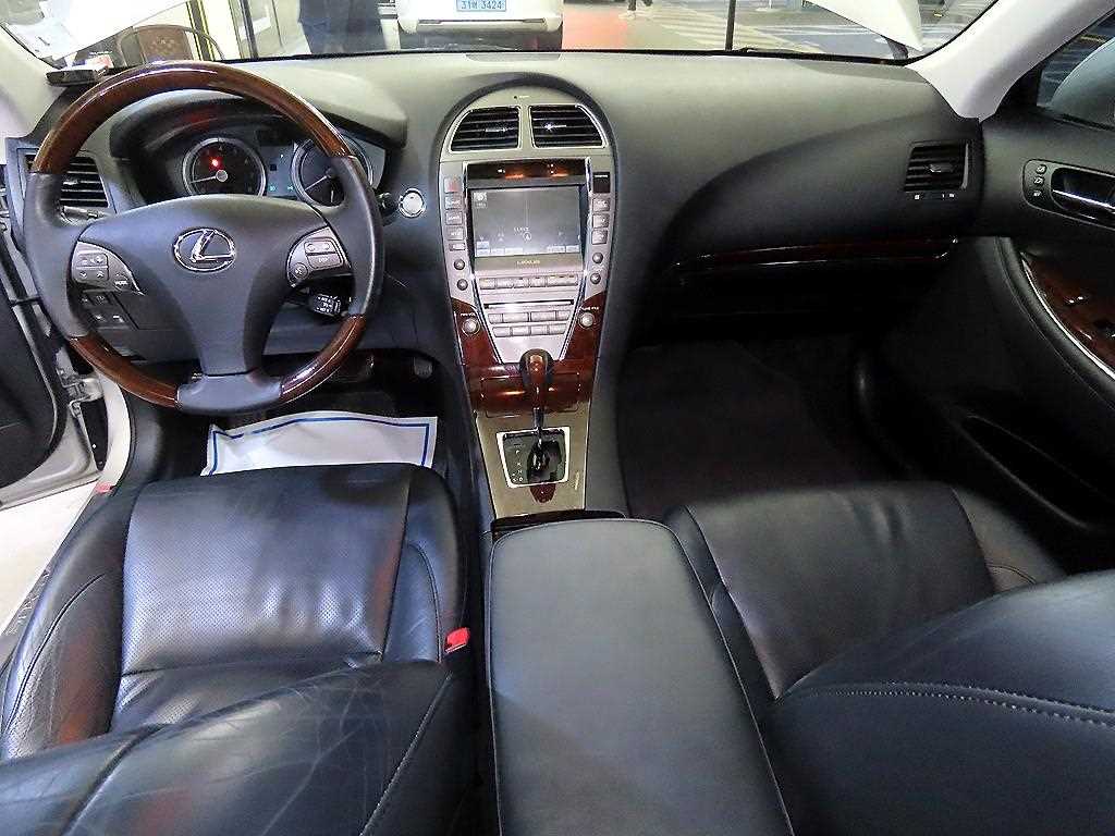 Lexus ES - Vista 10