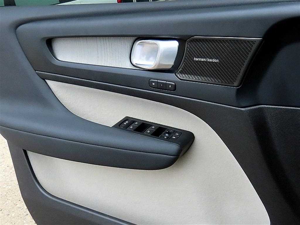 Volvo XC40 - Vista 11