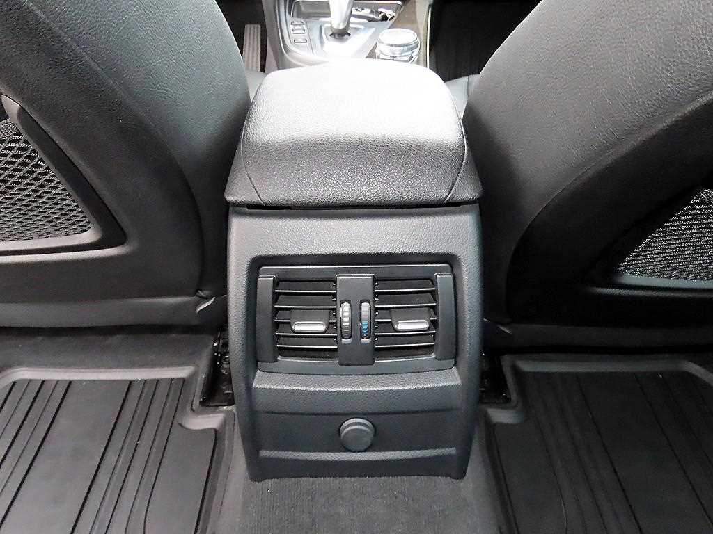 BMW 3 series 2015 Gris - Importación desde Corea - HF Imports Iquique - Foto 17