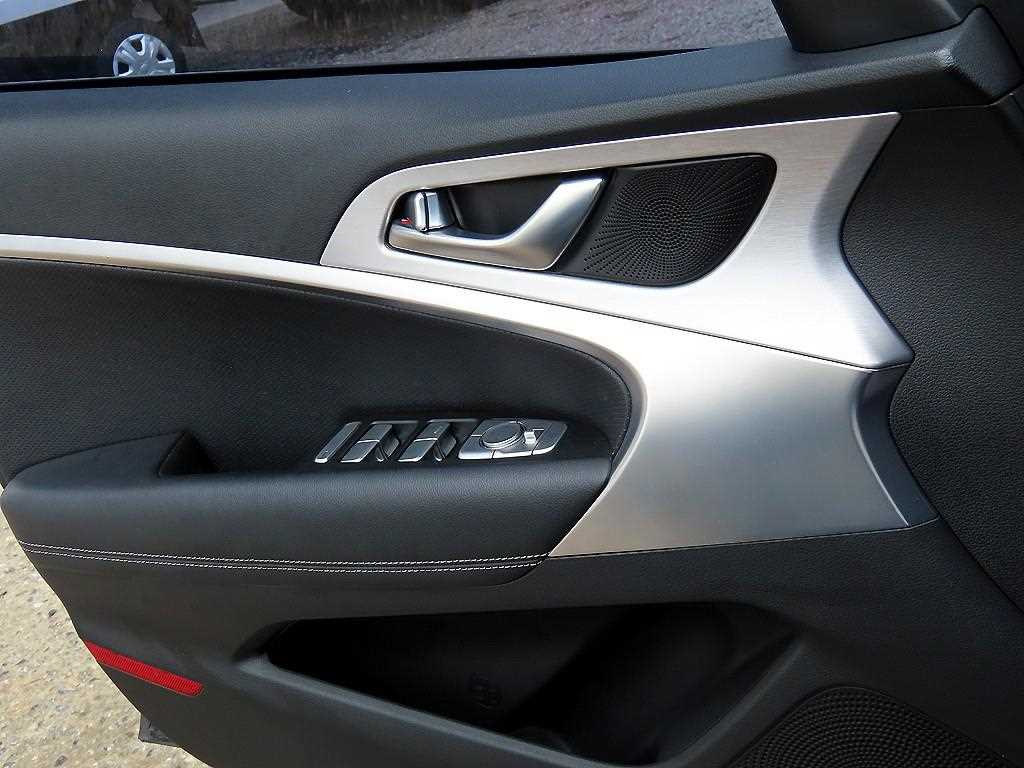 Genesis G70 - Vista 11