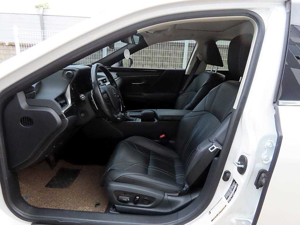 Lexus ES - Vista 5