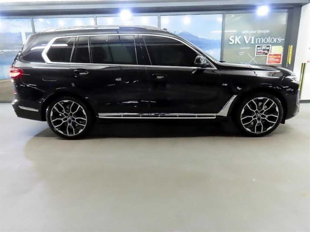 BMW X7 - Vista 3