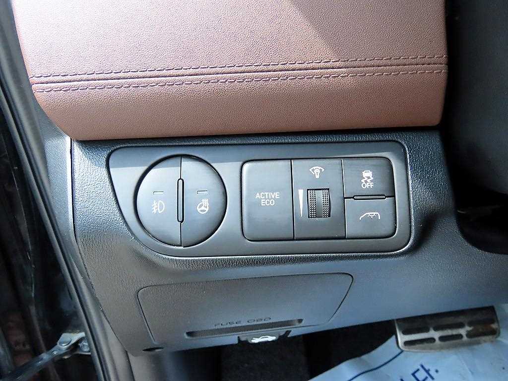 HYUNDAI Starex 2019 Negro - Importación desde Corea - HF Imports Iquique - Foto 13