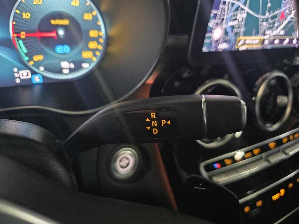 Mercedes Benz GLC Class 2022 Blanco - Importación desde Corea - HF Imports Iquique - Foto 16