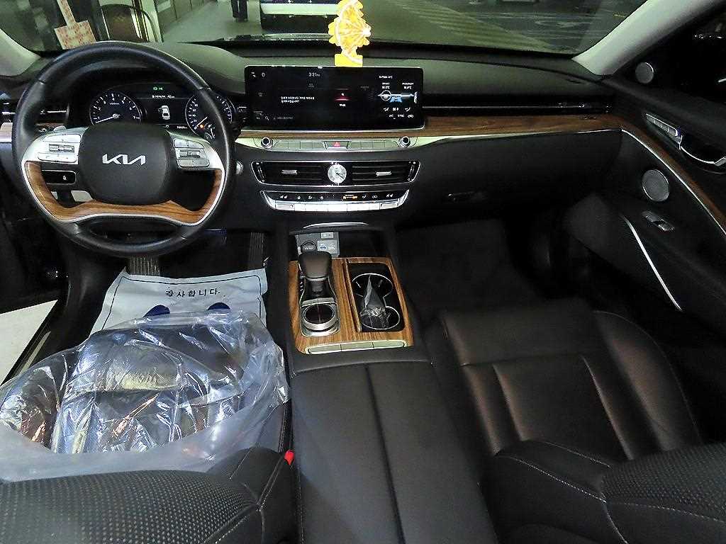 KIA K9 - Vista 10