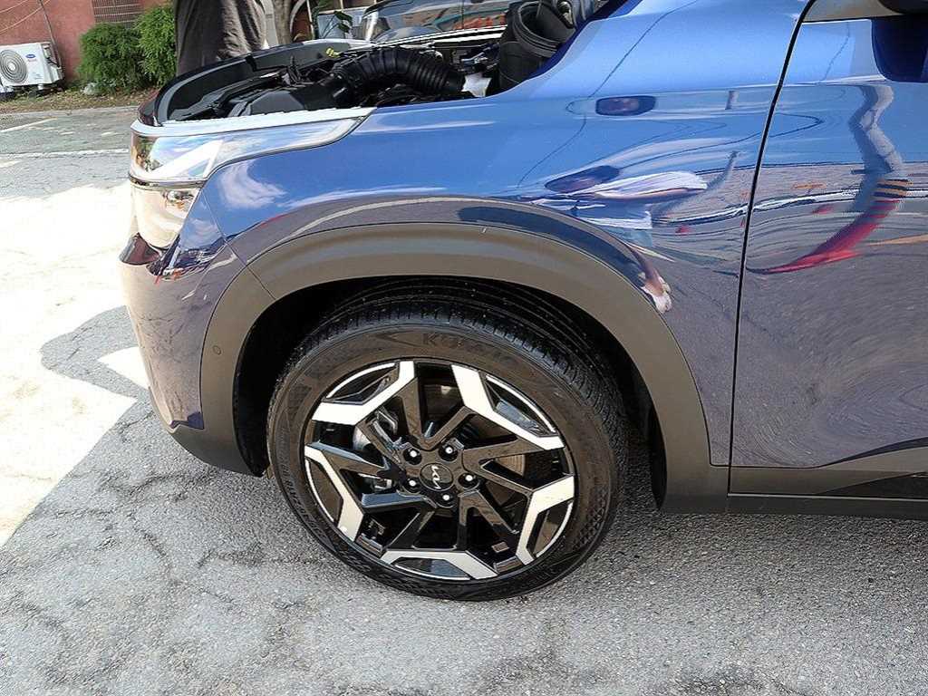 KIA Seltos 2023 - Importación desde Corea - HF Imports Iquique - Foto 18