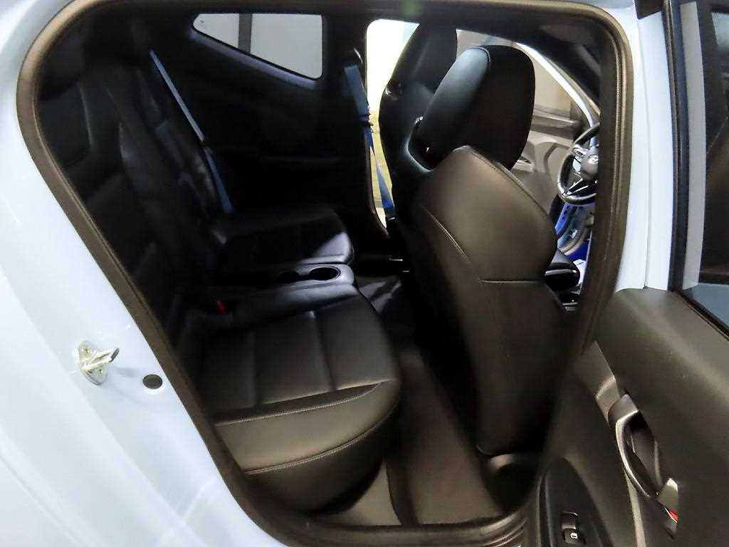 HYUNDAI Veloster - Vista 7