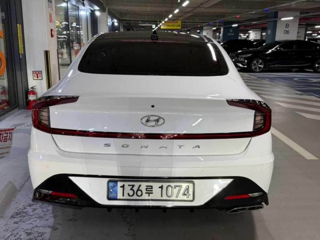HYUNDAI Sonata - Vista 5