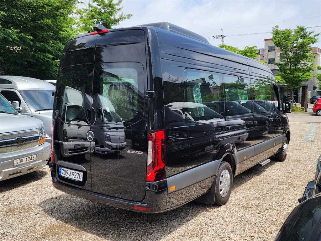 Mercedes Benz Sprinter - Vista 4