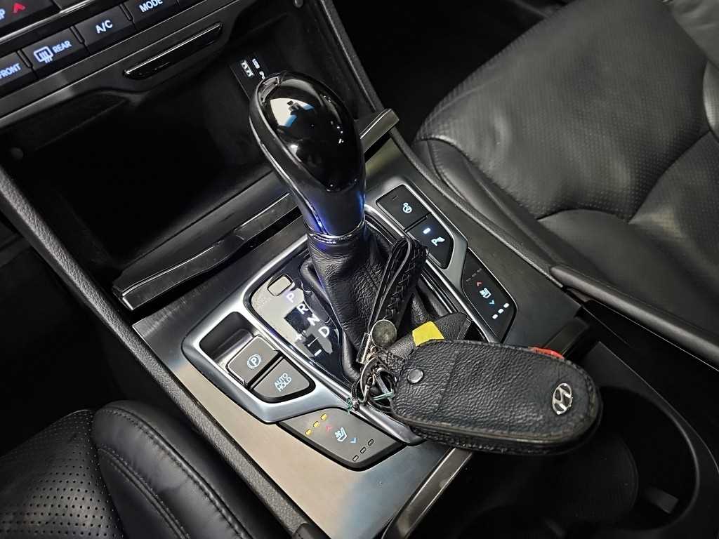 HYUNDAI Grandeur - Vista 8