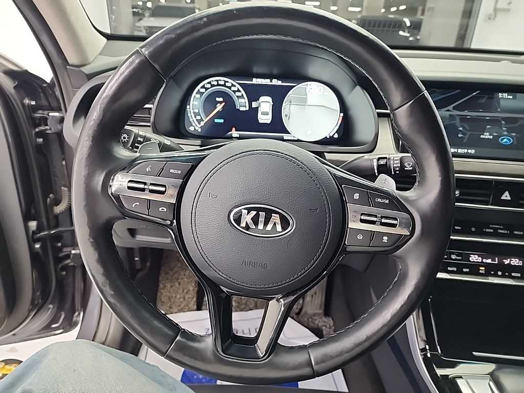KIA K7 - Vista 9
