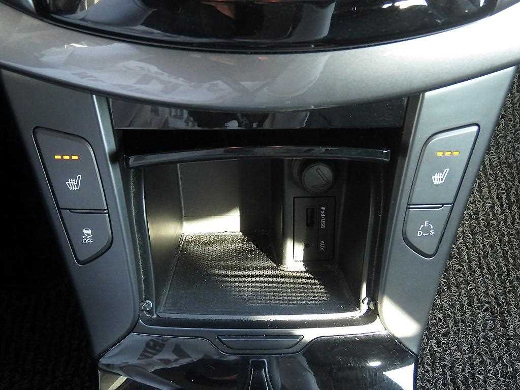 HYUNDAI i40 2012 Gris - Importación desde Corea - HF Imports Iquique - Foto 15