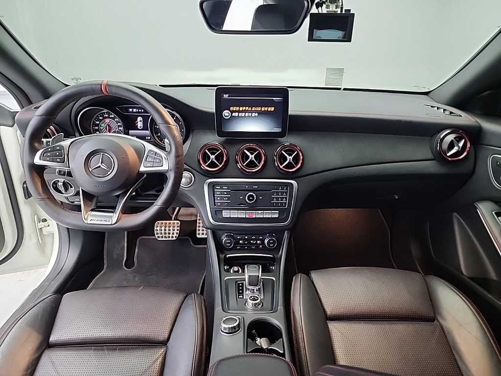 Mercedes Benz CLA Class - Vista 7
