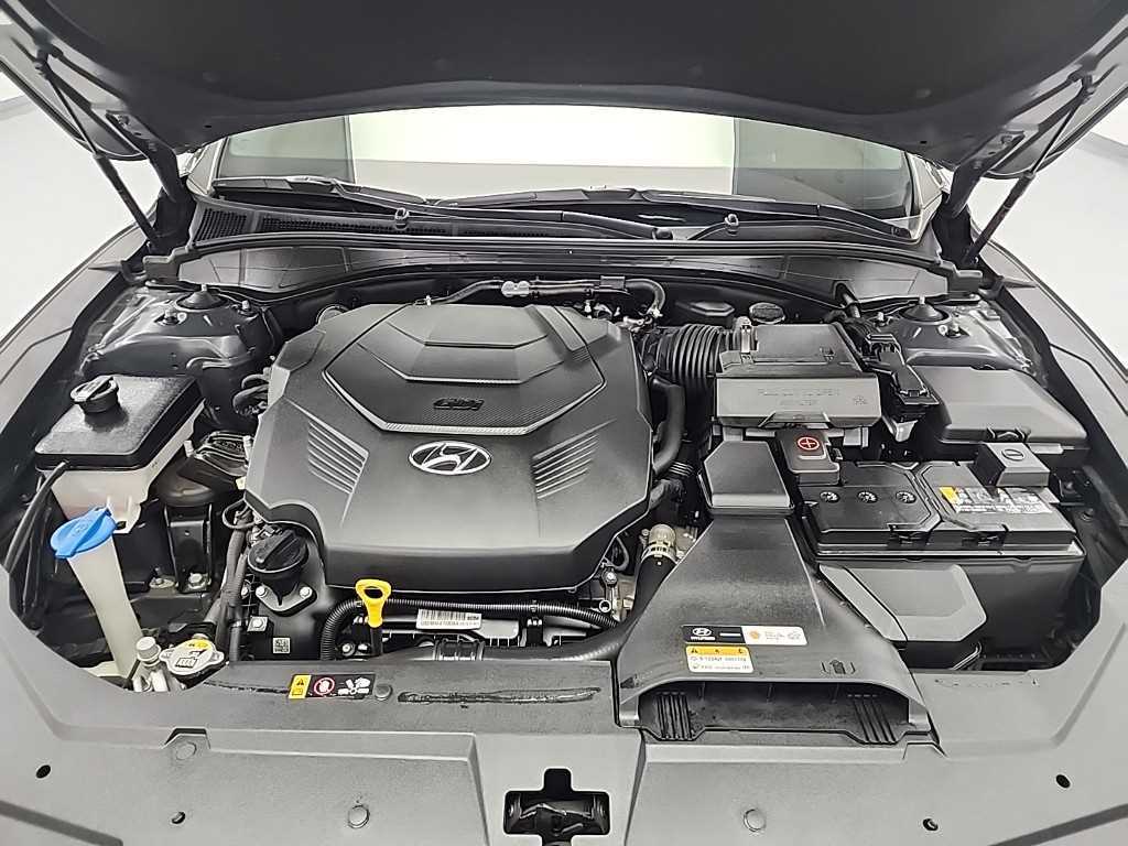 HYUNDAI Grandeur - Vista 5