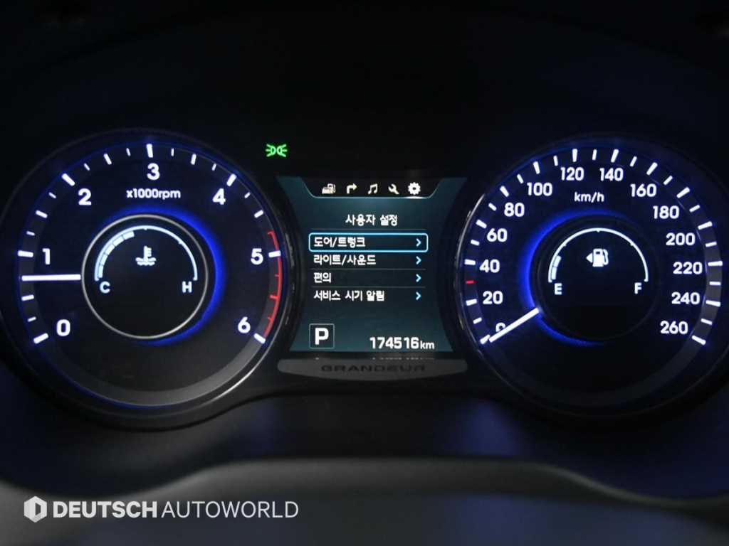 HYUNDAI Grandeur - Vista 8